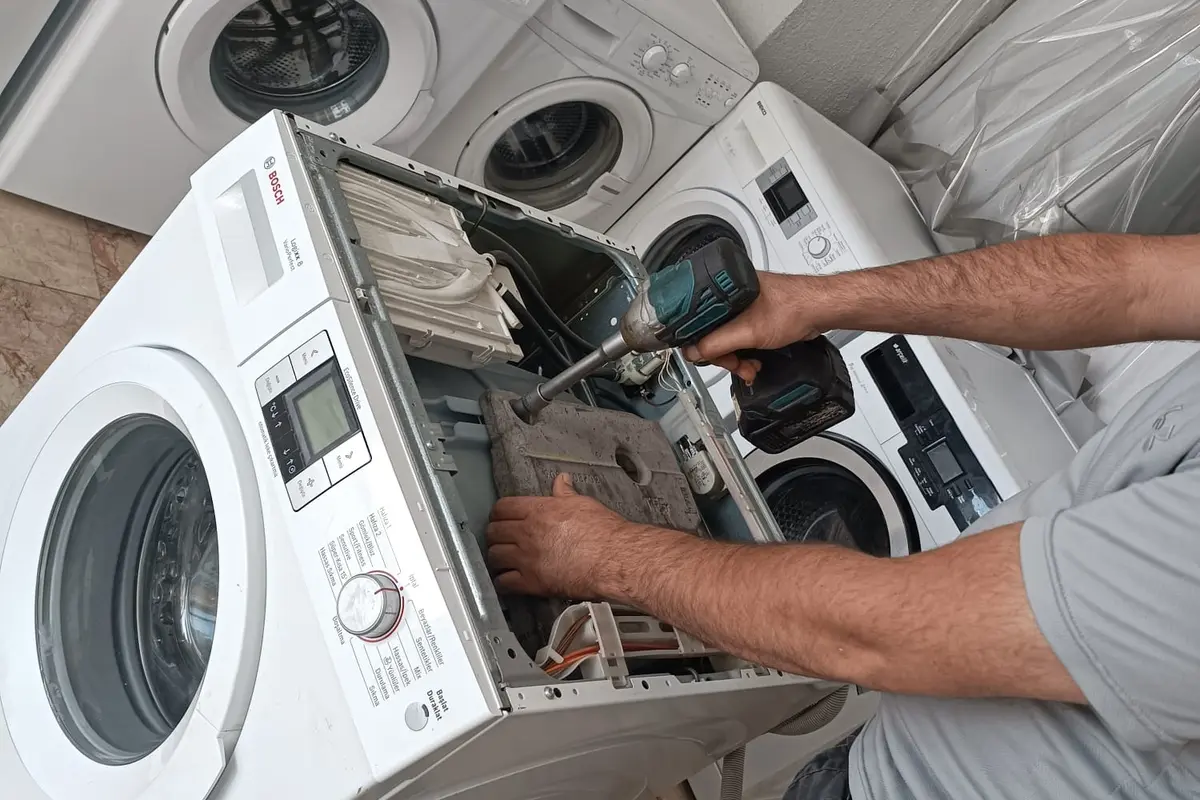 Göktuğ Teknik Servis ustası iş başında